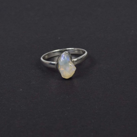 Natural Ethiopian Opal Set in 925 Solid Sterling Silver Ring - Picture 8 of 12